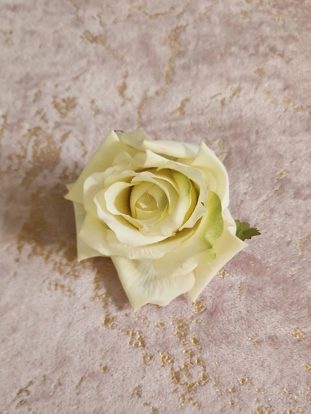 HAIR CLIP | Ivory Artificial Rose Hair Clip - Picture 1 of 15